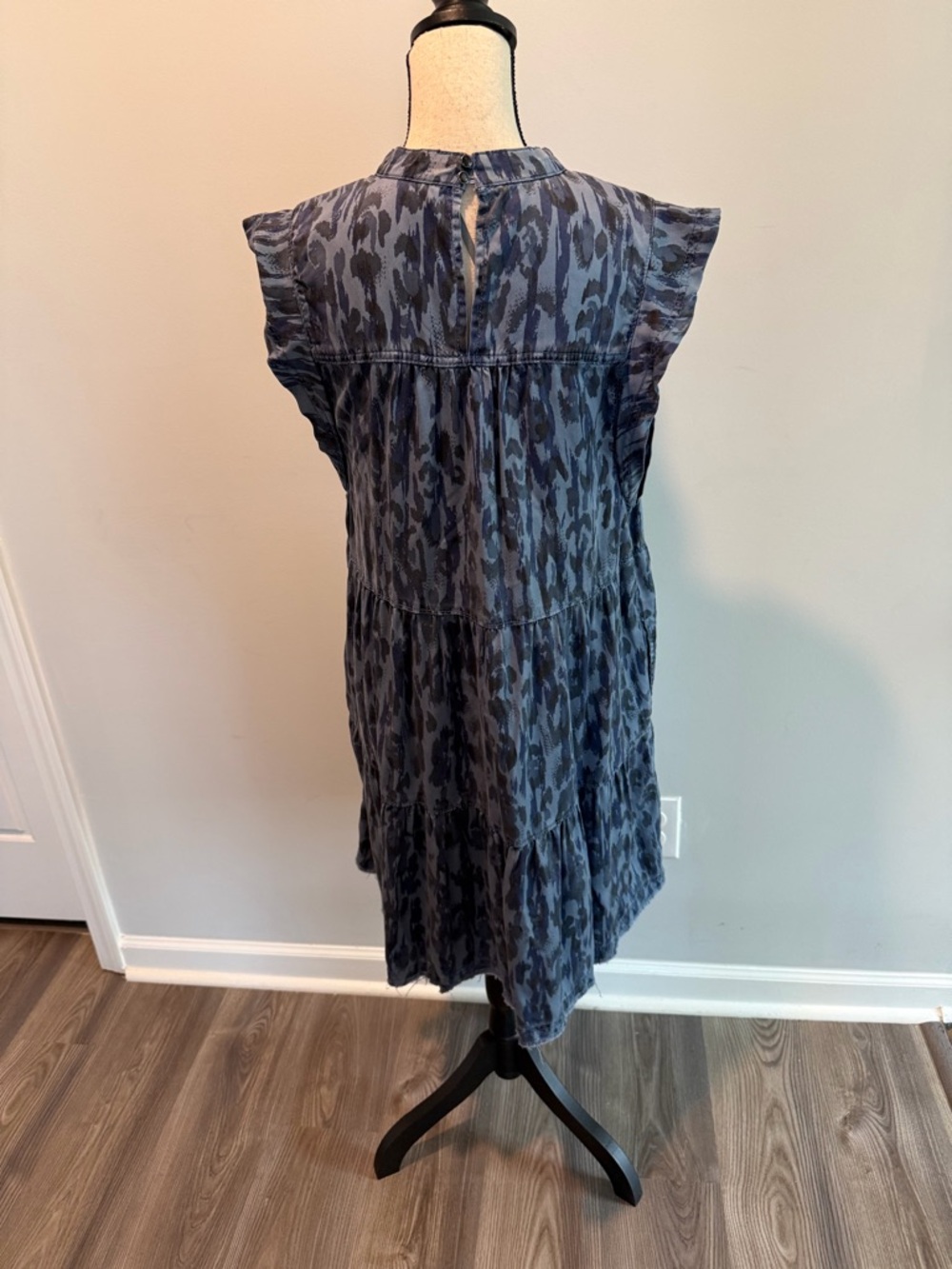 Anthropologie Jenee Tiered Animal Print Blue Pleated Dress Women’s size Medium - Picture 4 of 9